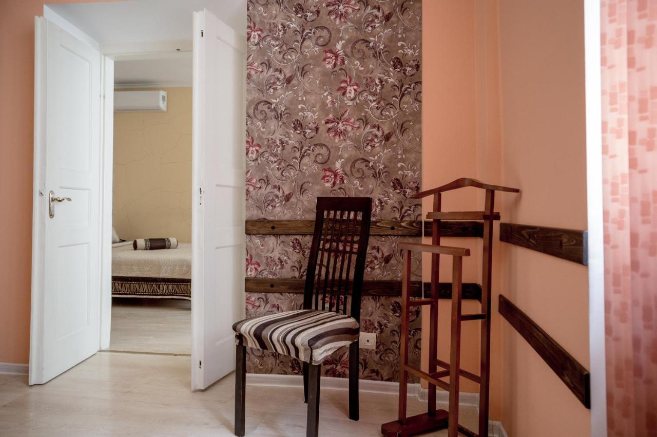 Apartment On Valova Street Львов Экстерьер фото