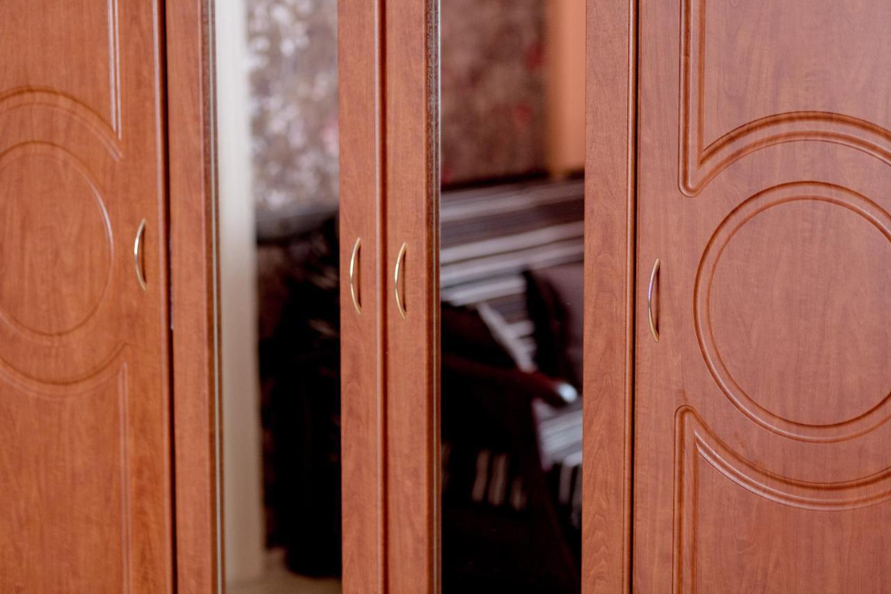 Apartment On Valova Street Львов Экстерьер фото
