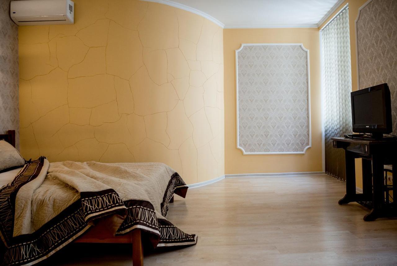 Apartment On Valova Street Львов Экстерьер фото